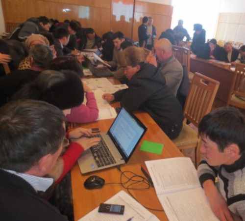  В сельских муниципалитетах Джалал-Абадской и Иссык-Кульской областей пройдут общественные слушания по исполнению бюджета за 2014 год