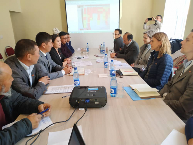 Посол Швейцарии в Кыргызской Республике встретилась с органами МСУ Кара-Сууйского айылного аймака Нарынской области